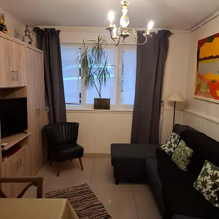 Hecke Apartment *